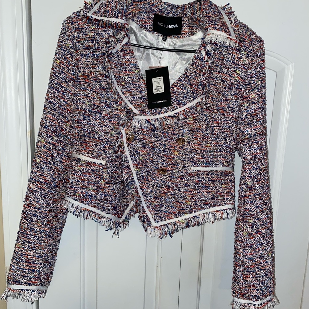 NEW WITH TAGS MULTICOLORED FASHION NOVA BLAZER.